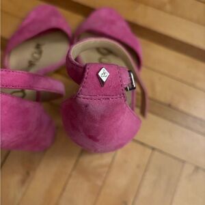 Sam Edelman pink suede chunky heel sandal.